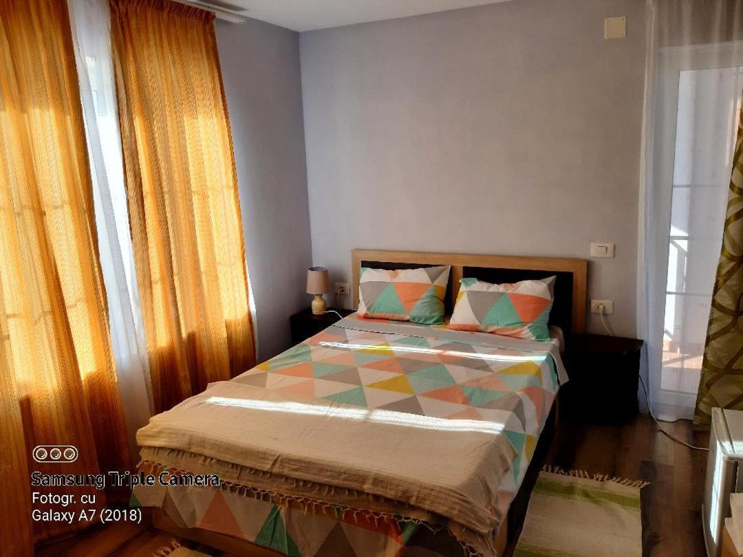 Casa Alba Hotel นาโวดาริ ภายนอก รูปภาพ